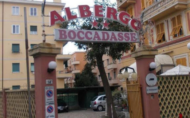 Отель Albergo Boccadasse Генуя вид на фасад