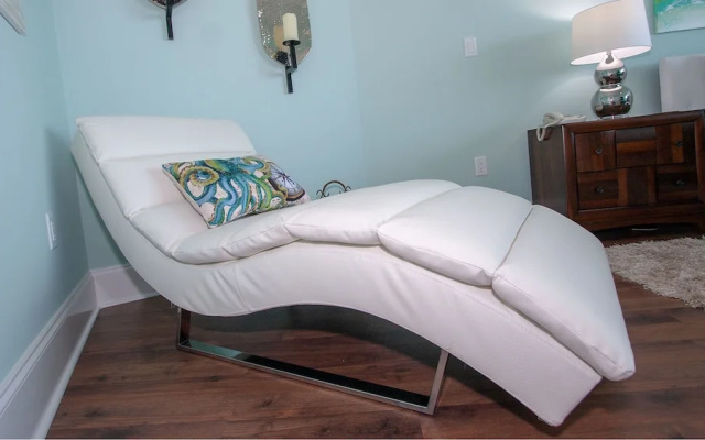 Beach Condo Overlooking the Bay - Unit Crb0806