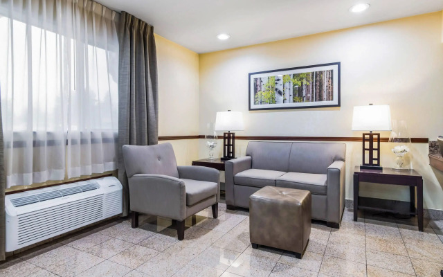 Quality Inn & Suites Lacey Olympia