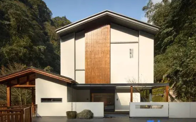 Yuexigu Valley Hot Spring Homestay
