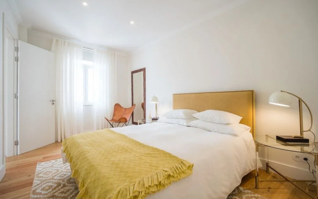 Principe Real Lightful Apartment