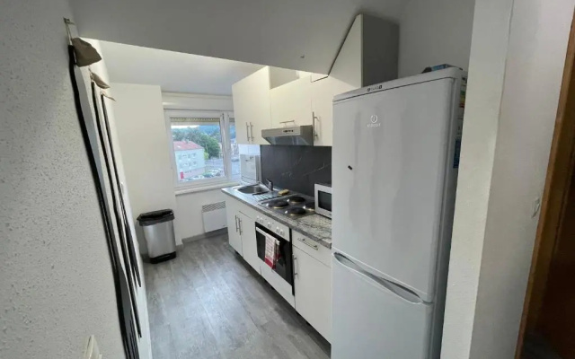 Belfort: Appartement spacieux avec parking gratuit