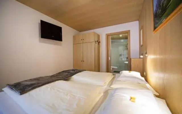 Apartments Miara