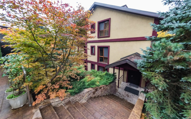 Beautiful cottage in Krasnaya Polyana