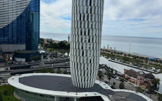 1 Bedroom Double Apartment with balcony and with partial sea view (full double bed) · Royal Medis Hotel — photo 1