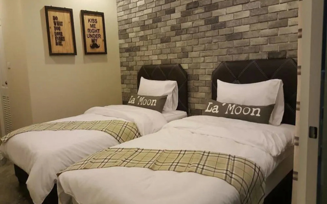 La'moon Resort