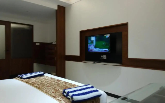 Lumbinis Grand Hotel