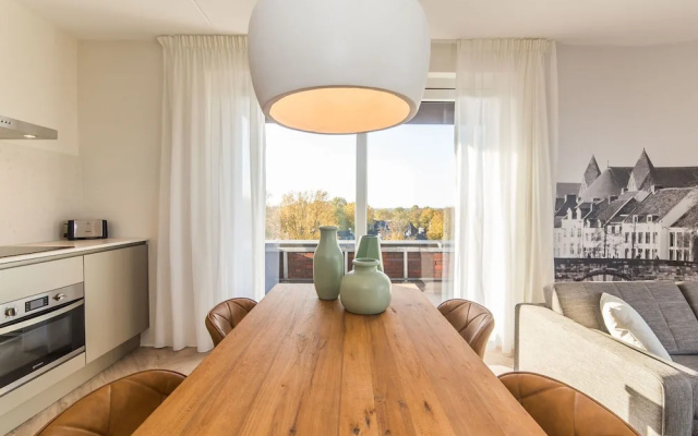 Luxurious Panorama Suite, Near Maastricht