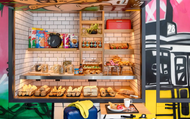 Moxy Lisbon City