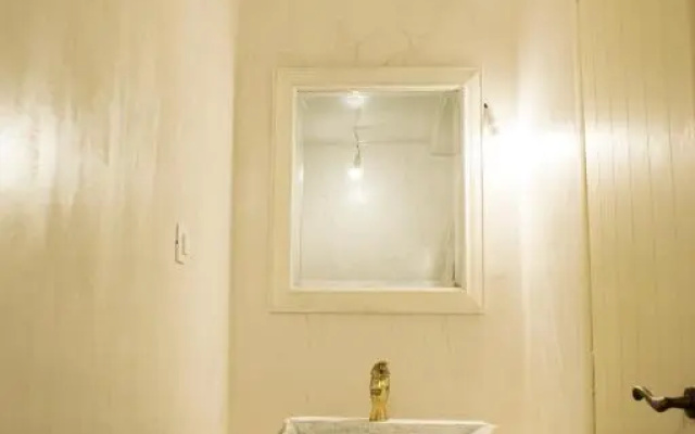 Traditional suites in Chora Kythnos #4