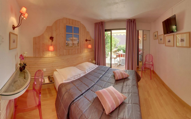 Hotel Phoebus Garden & Spa
