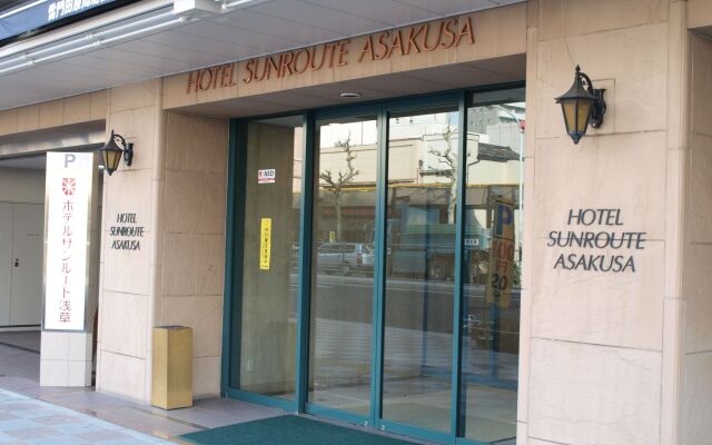 Hotel Sunroute Asakusa вид на фасад