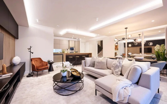 Ellipse Waterfall Executive Apartments