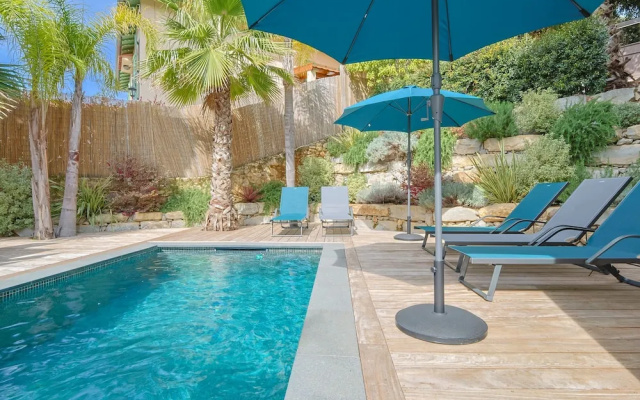 007 Villa Deva in Cannes