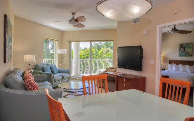 Crystal Palms Beach Resort