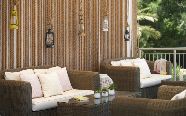 King Jason Paphos - Designed for Adults By Louis Hotels
