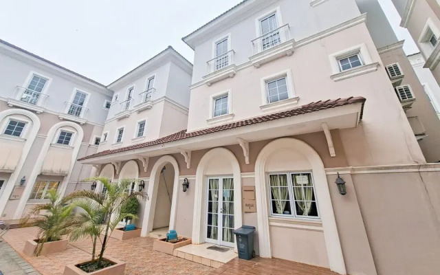 Modern 4Br Apartment At Guest House Vanya Park