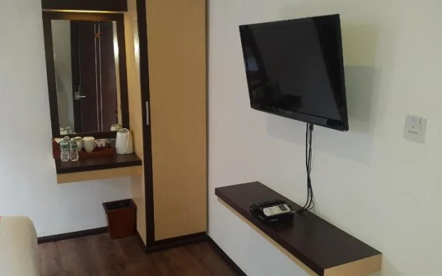 Treeli Boutique Hotel