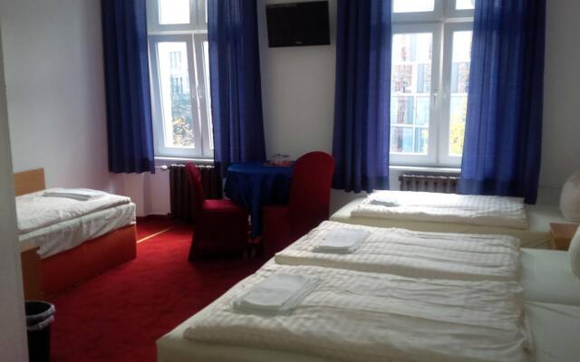 Отель Berlin Markischer Hof Am Tacheles Берлин комната для гостей