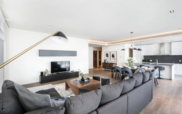 Driven Holiday Homes - City Walk 11B