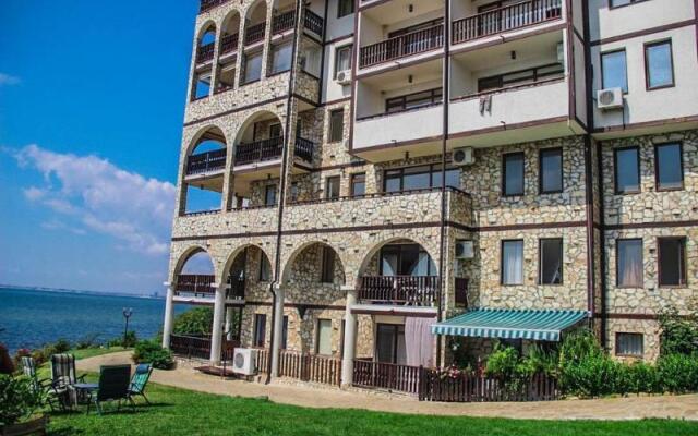 Отель ETARA 1,2 Apart Complex Болгария, Свети Влас - отзывы, цены и фото номеров - забронировать отель ETARA 1,2 Apart Complex онлайн вид на фасад