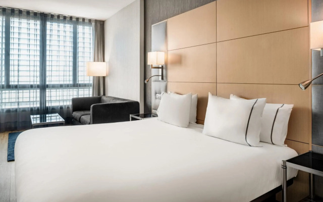 AC Hotel Victoria Suites by Marriott