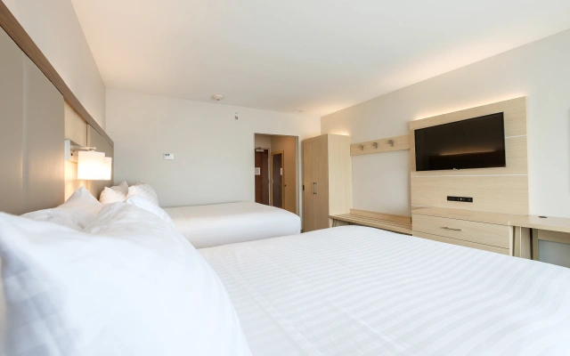 Holiday Inn Express & Suites Eagan - Minneapolis Area by IHG