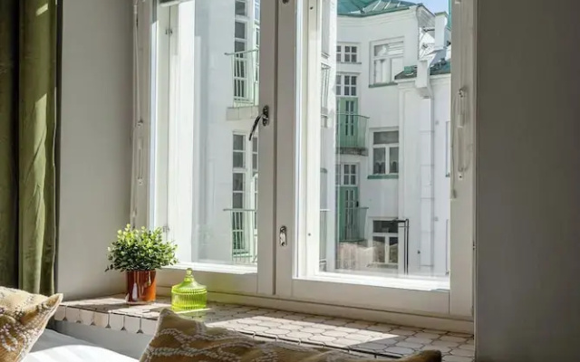 Historical Studio & Excellent Location