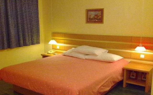 Home Inn Xiaowenjie