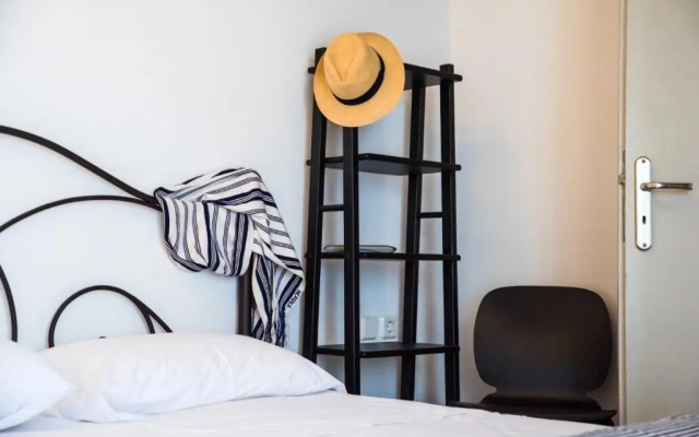 Domus Arch Suites