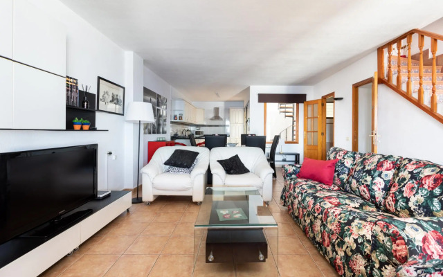 Home2Book Maruja's House Ocean View & Wifi