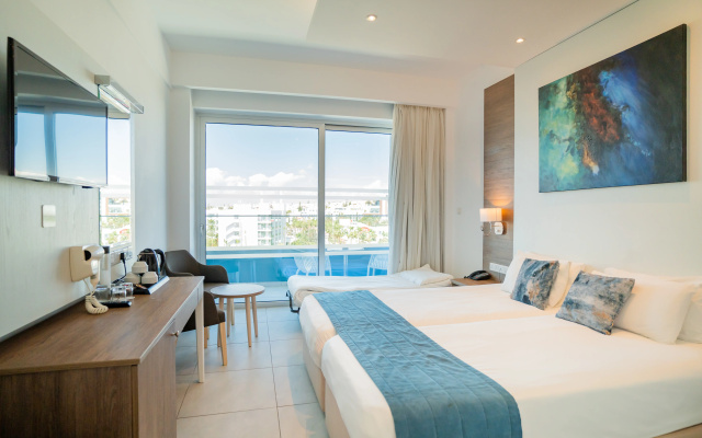 Gaia Sun N Blue Hotel