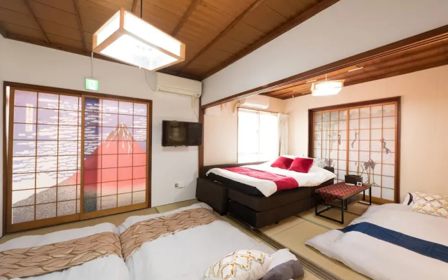 Naha Condominium Maejima House