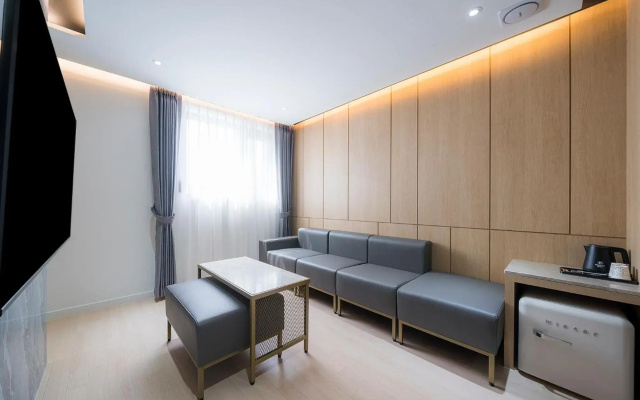 Brown Dot Hotel Pyeonghwa plaza