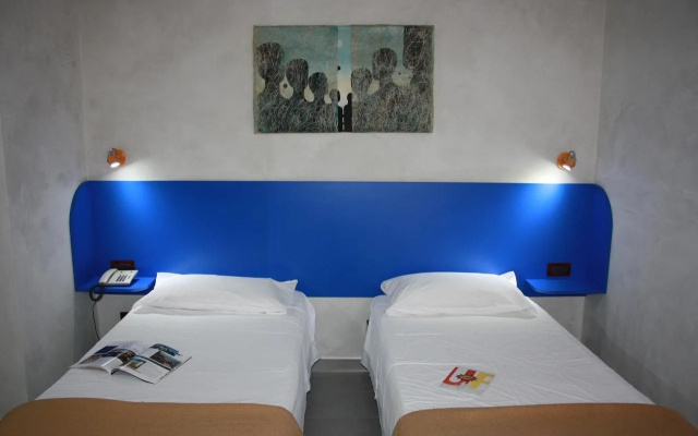Hotel 38
