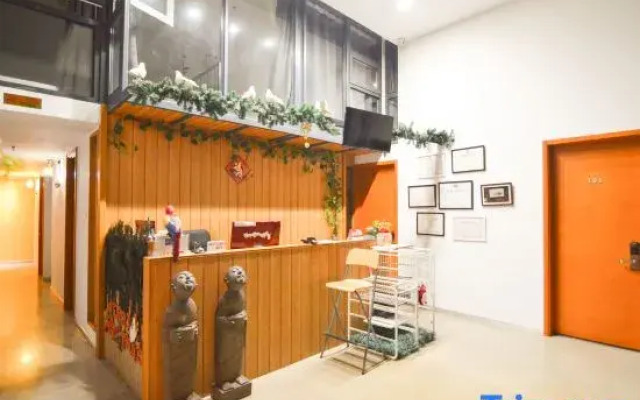 Uke Hotel