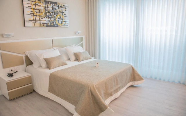 Calamar Hotel