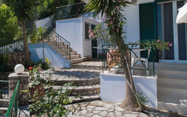 Bella Casa Studios in Lefkada, Greece from 83$, photos, reviews - zenhotels.com hotel front