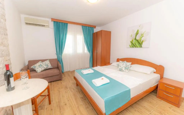 Guest House S-Lux