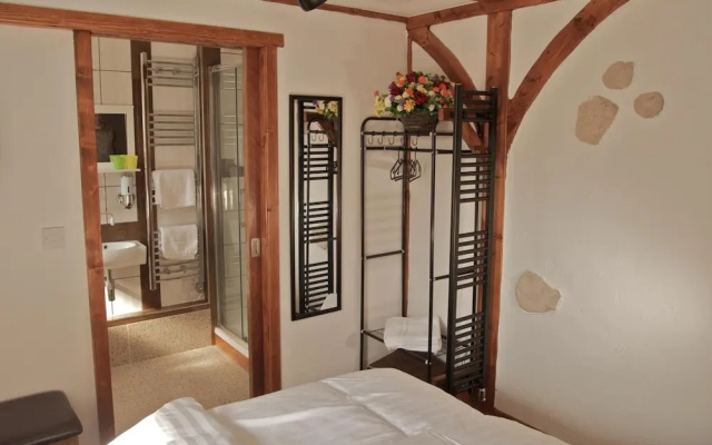 Birchwood Guest Lodge