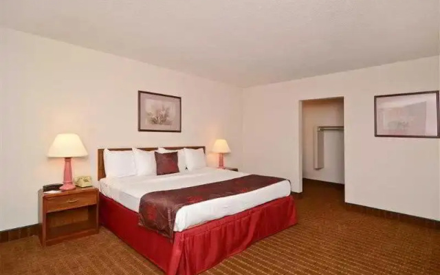 Best Western Plaza Inn