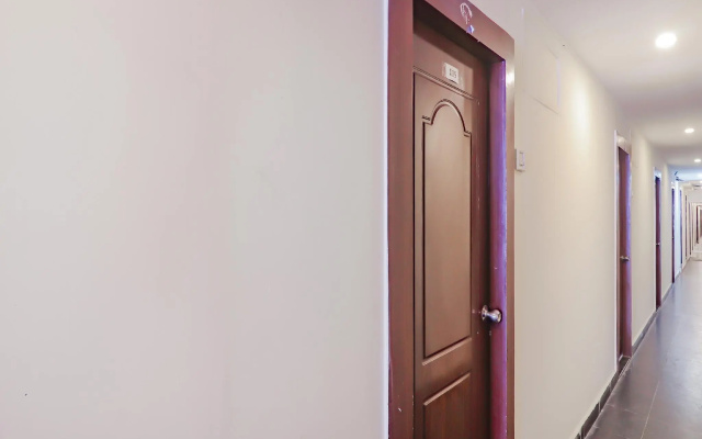 OYO 76350 Vasudeva Residency