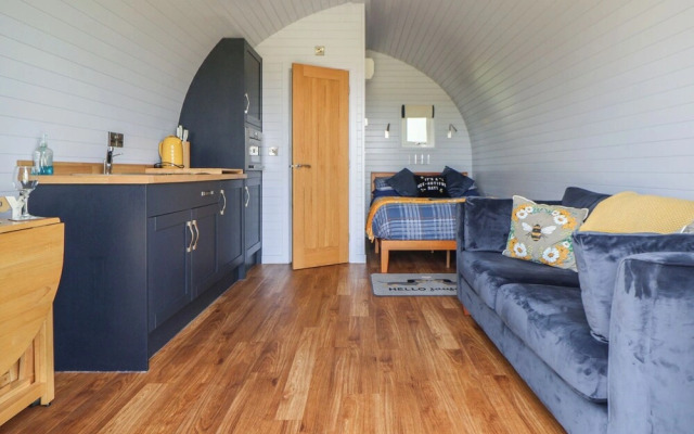 Honeypot Hideaways - Clover