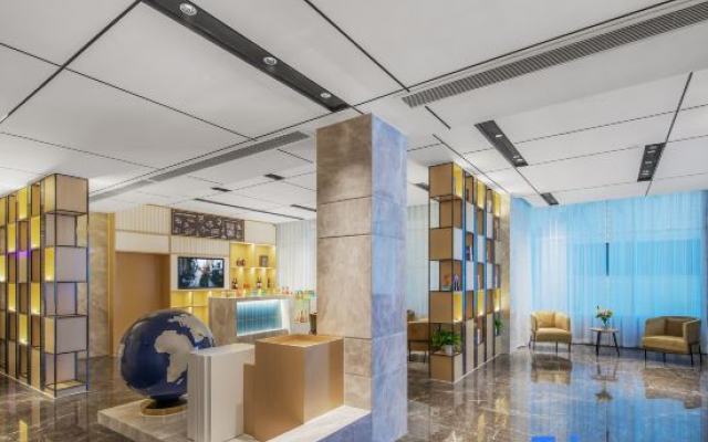 Zhaotong Kyriad Marvelous Hotel (Ancient City Financial Center Branch)