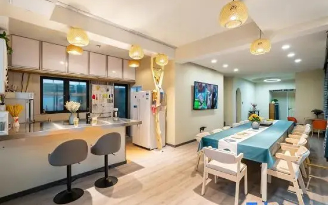 Huamanxi Homestay (Zhujiajiao Puxiang Road)
