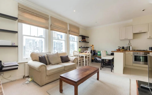 1-bed Flat at the Heart of Fulham & Parsons Green!
