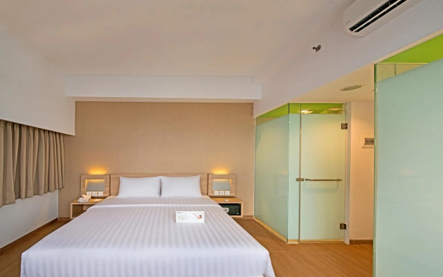 Whiz Prime Hotel Megamas Manado