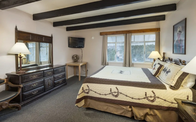 Apache Motel