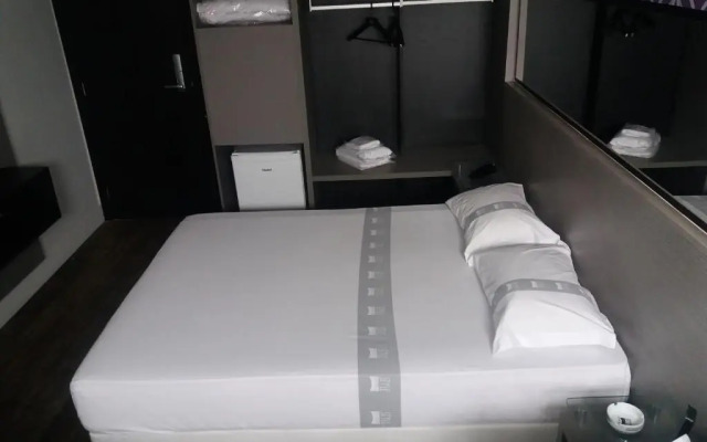 Style Hotel ( Adults Only)