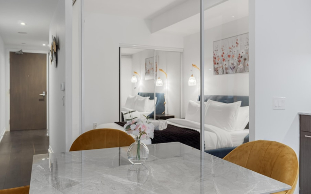 Dundas District Suites